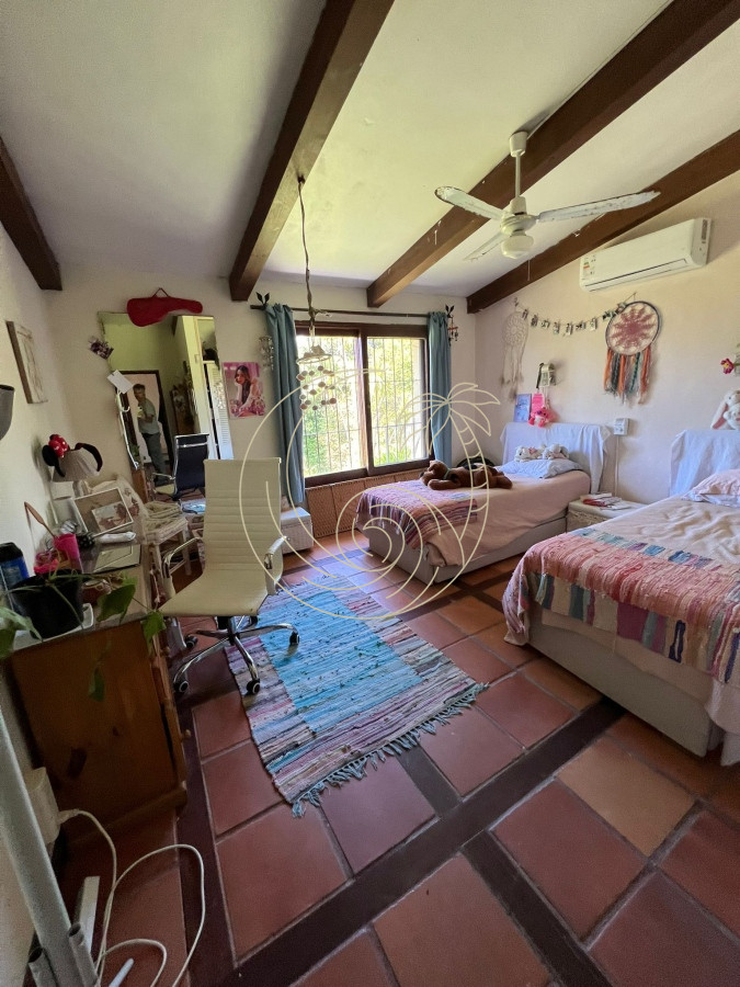 Casa ID.21092577 - San Rafael, a media cuadra del mar, lote de 1318 m2, casa con 300 m2 edificados