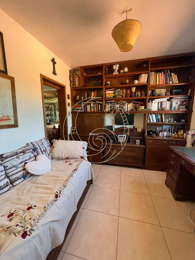 Casa ID.21092577 - San Rafael, a media cuadra del mar, lote de 1318 m2, casa con 300 m2 edificados