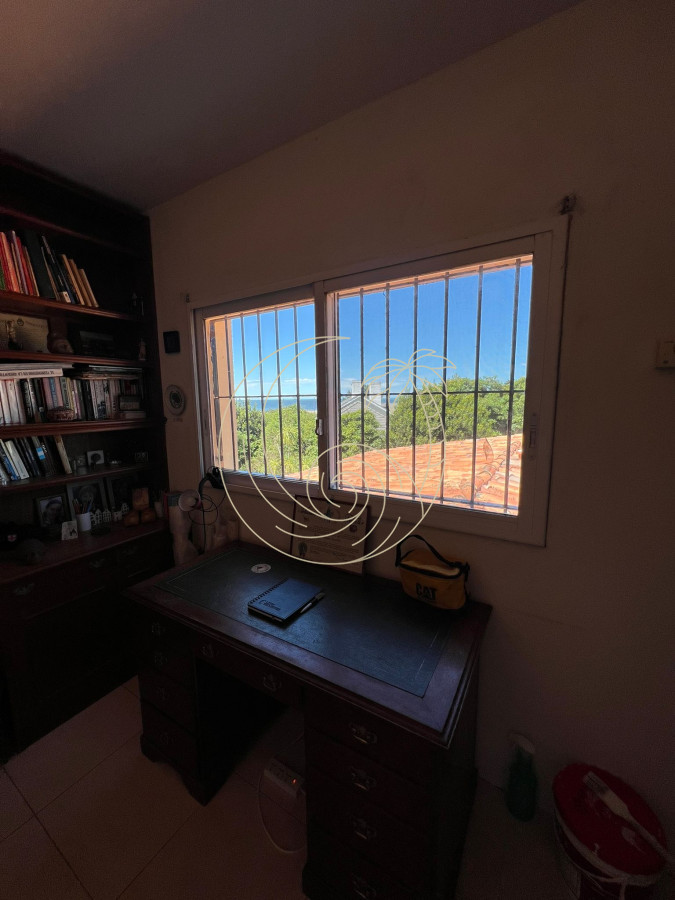 Casa ID.21092577 - San Rafael, a media cuadra del mar, lote de 1318 m2, casa con 300 m2 edificados