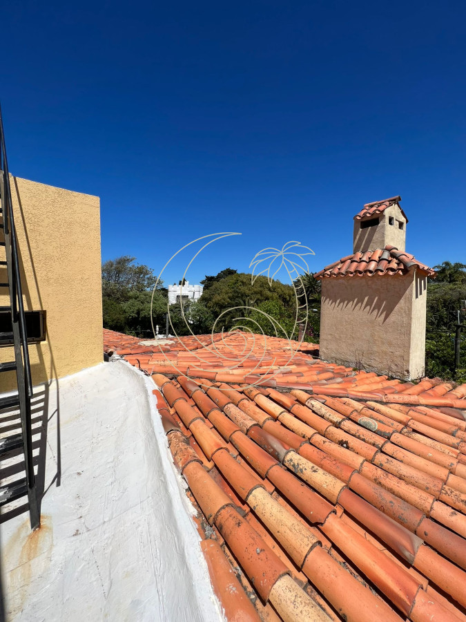 Casa ID.21092577 - San Rafael, a media cuadra del mar, lote de 1318 m2, casa con 300 m2 edificados