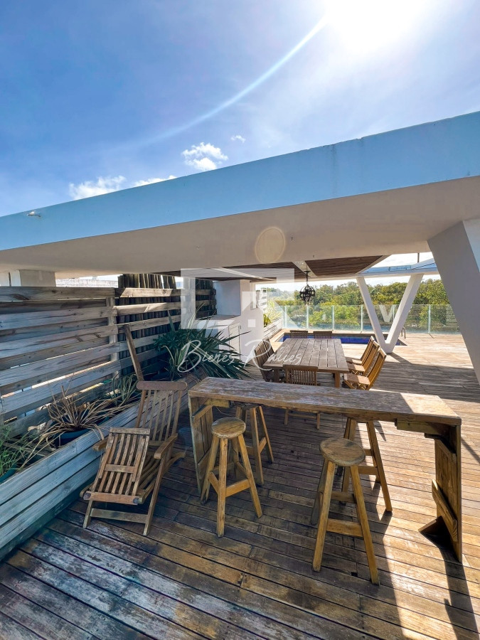 Apartamento ID.695 - Penthouse en alquiler en exclusiva Torre Delamar.