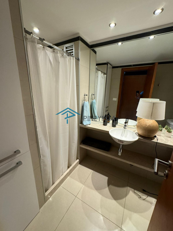 Brava, primera línea, 3 suites y dependencia. Terraza con parrillero.