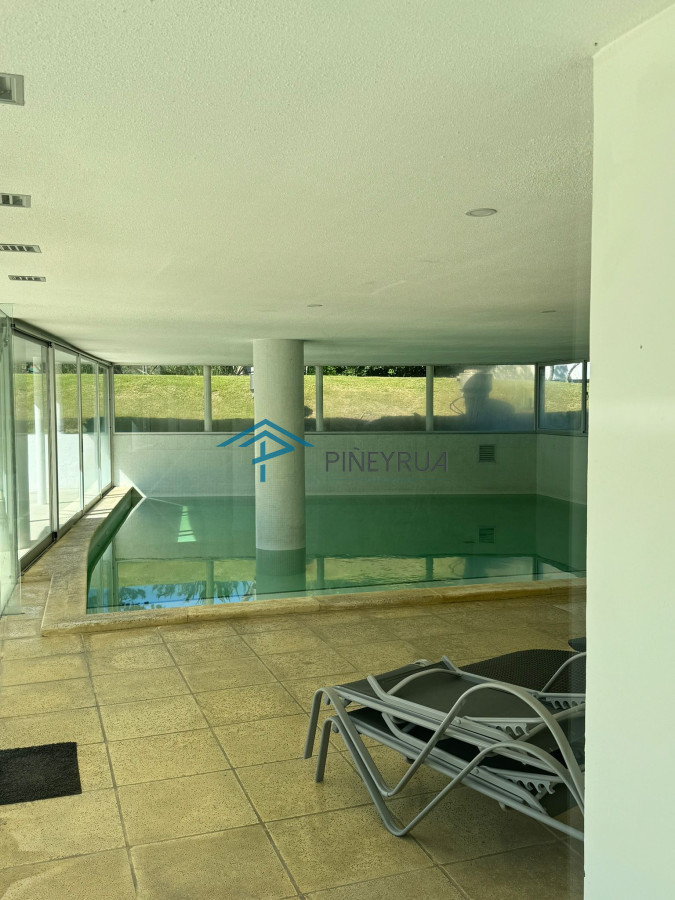 Brava, primera línea, 3 suites y dependencia. Terraza con parrillero.