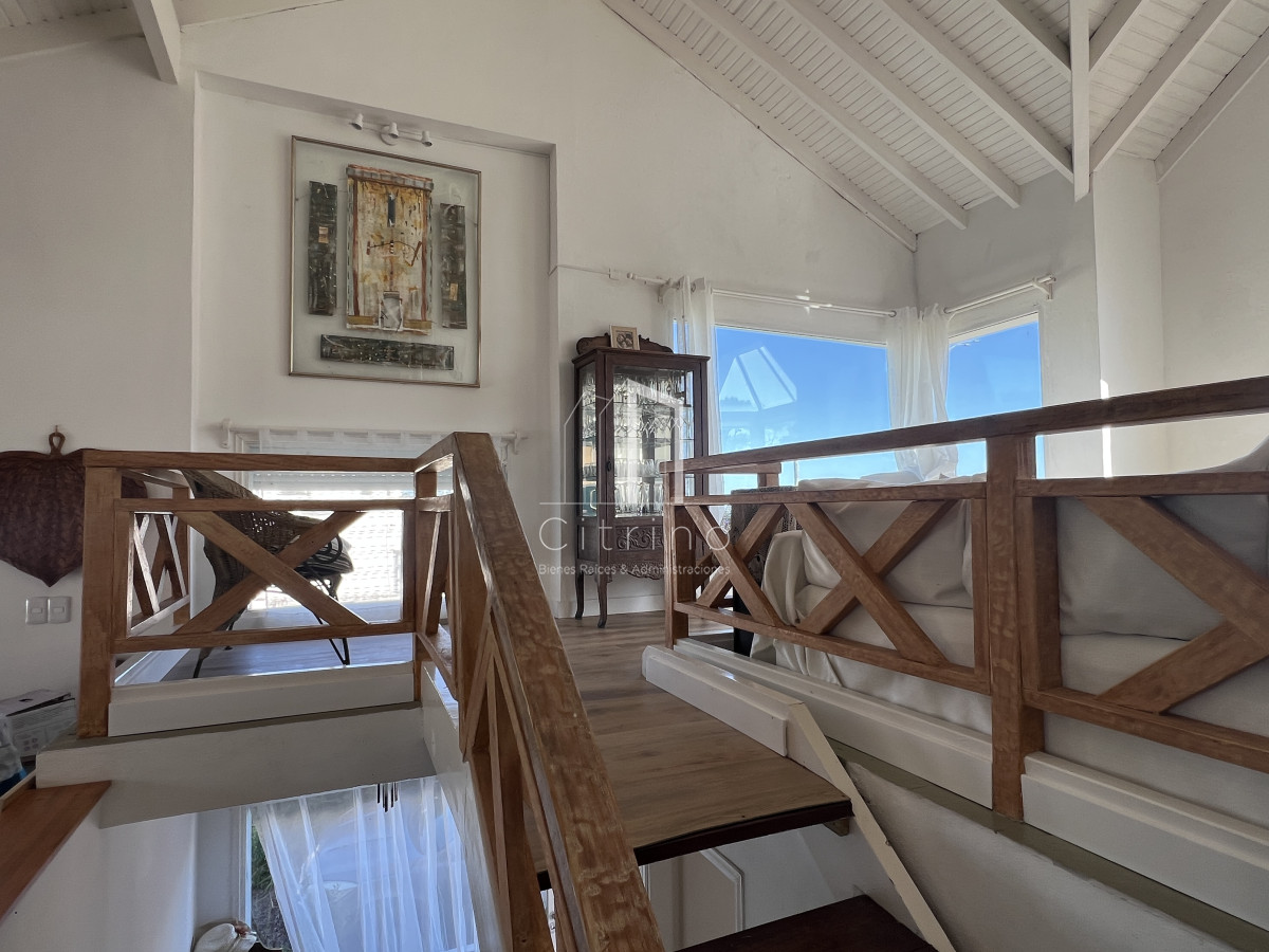 Casa ID.2295 - Casa en alquiler anual, mansa parada 43 primera línea 
