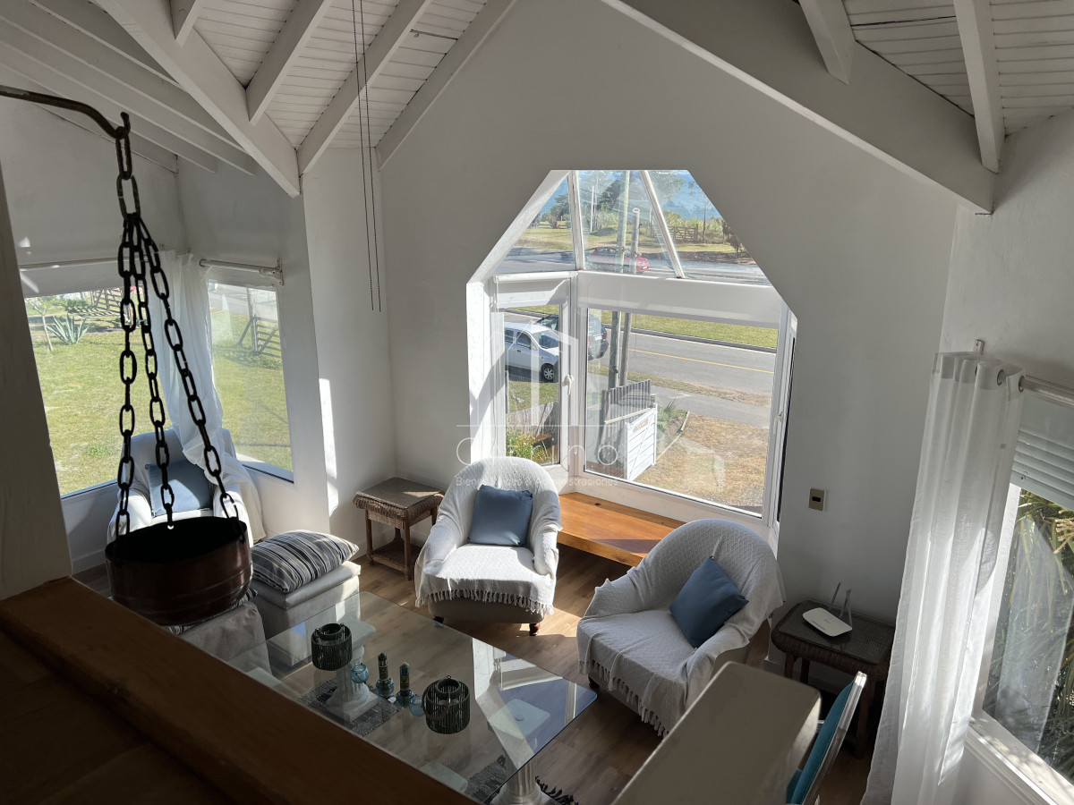 Casa ID.2295 - Casa en alquiler anual, mansa parada 43 primera línea 