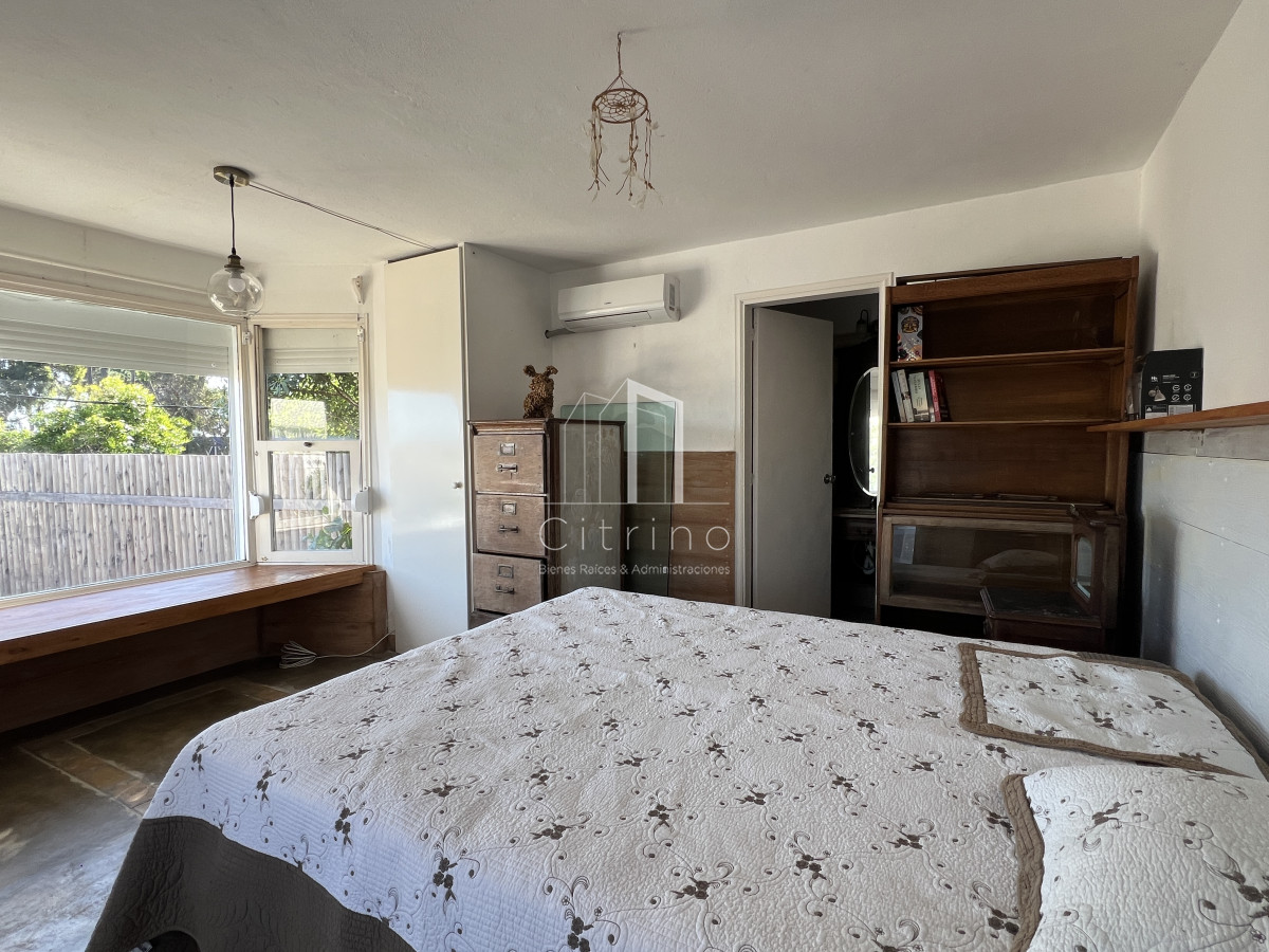 Casa ID.2295 - Casa en alquiler anual, mansa parada 43 primera línea 