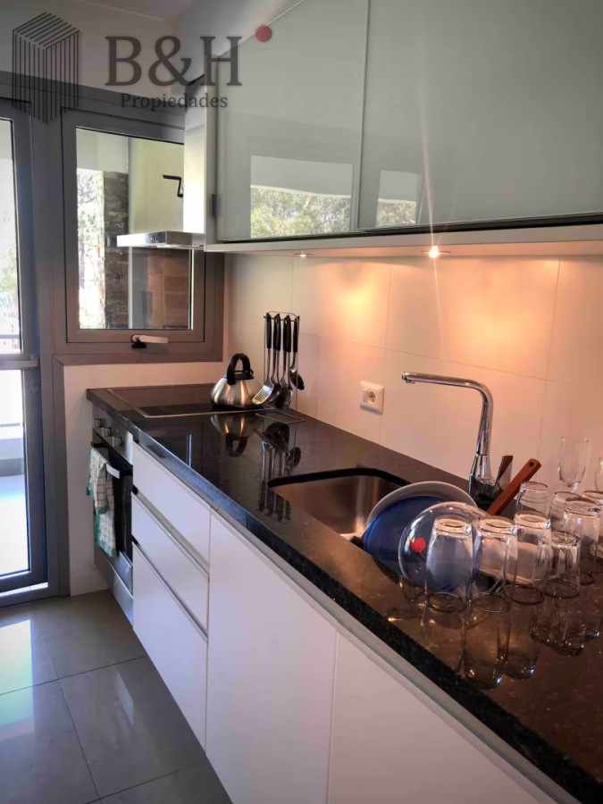 Apartamento ID.7568 - Apartamento 2 dormitorios, 2 baños en parada 22 de Playa Brava