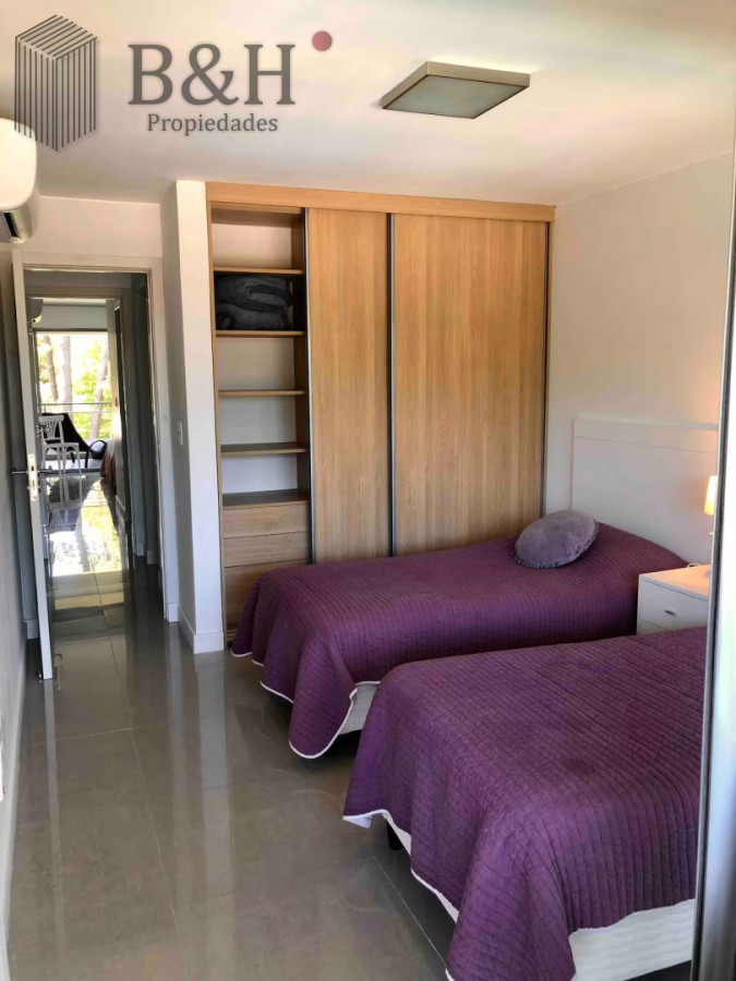 Apartamento ID.7568 - Apartamento 2 dormitorios, 2 baños en parada 22 de Playa Brava