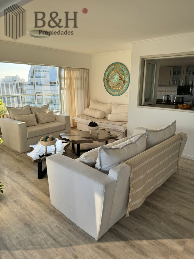 Apartamento ID.7546 -  Apartamento de 2 Dormitorios en Brava - Punta del Este