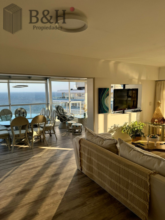 Apartamento ID.7546 -  Apartamento de 2 Dormitorios en Brava - Punta del Este