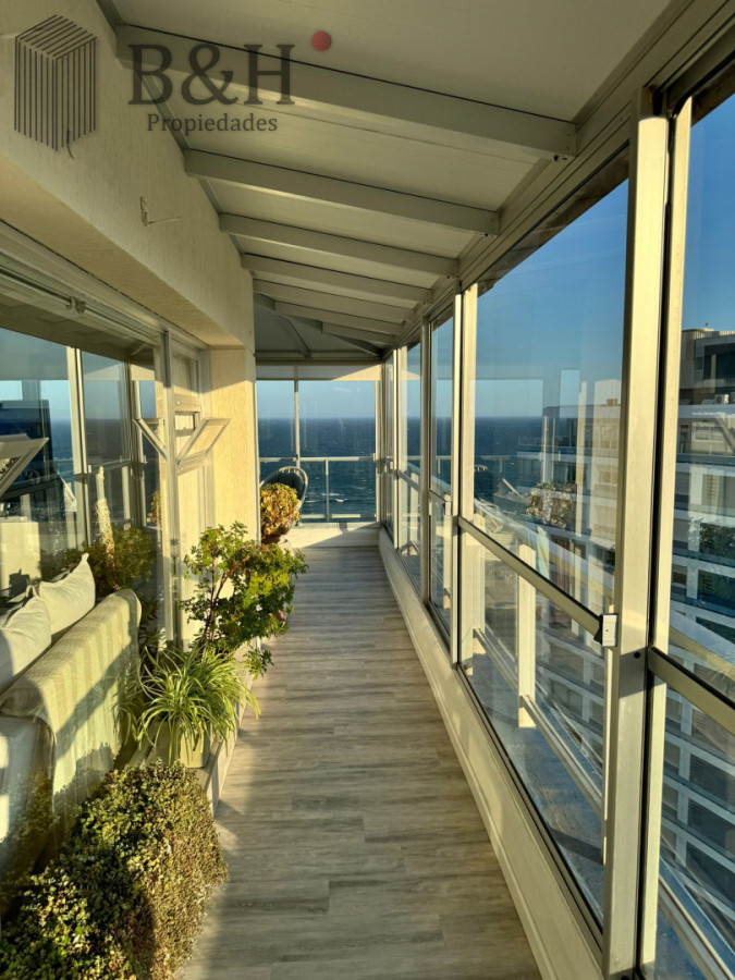 Apartamento ID.7546 -  Apartamento de 2 Dormitorios en Brava - Punta del Este