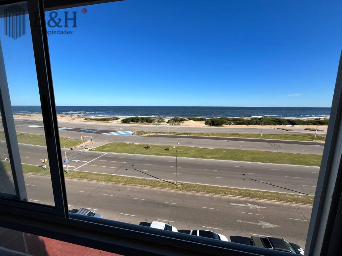Apartamento ID.4662 - Alquiler Anual, Apartamento en pta 2 de la Brava, 2 dormitorios y 2 baños