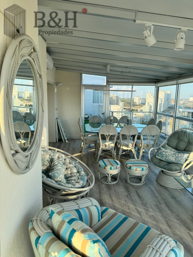 Apartamento ID.7546 -  Apartamento de 2 Dormitorios en Brava - Punta del Este