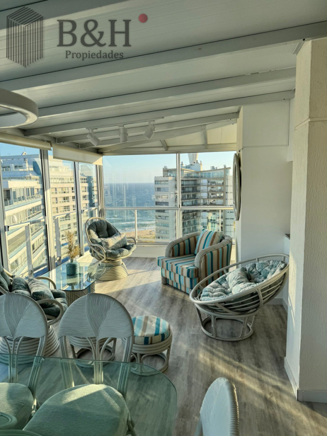 Apartamento ID.7546 -  Apartamento de 2 Dormitorios en Brava - Punta del Este