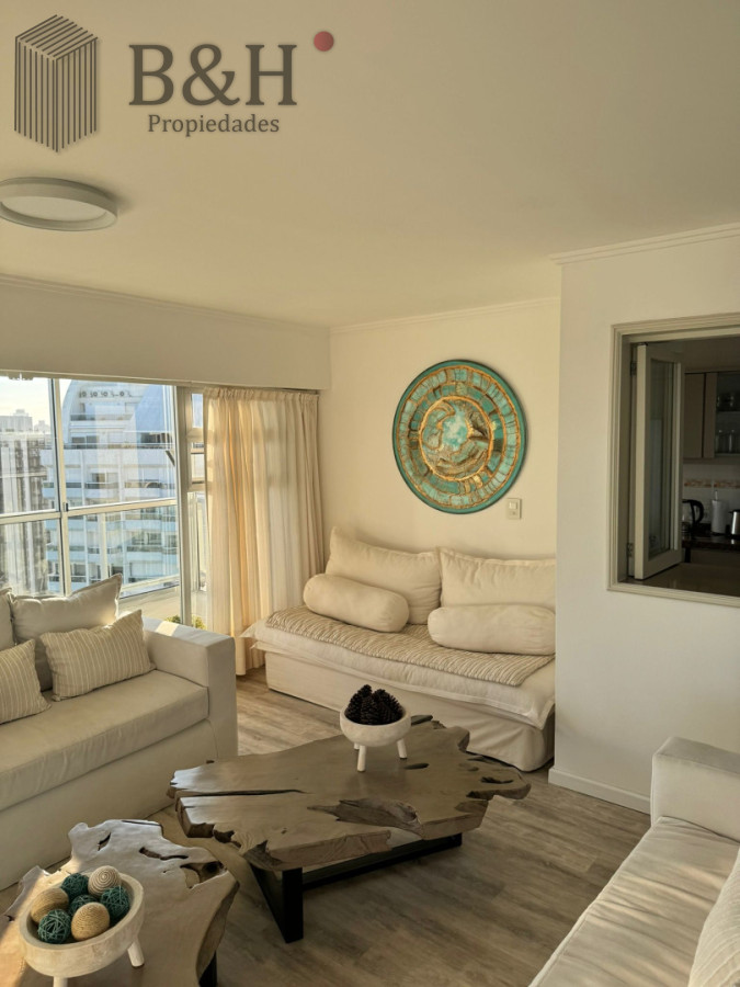 Apartamento ID.7546 -  Apartamento de 2 Dormitorios en Brava - Punta del Este