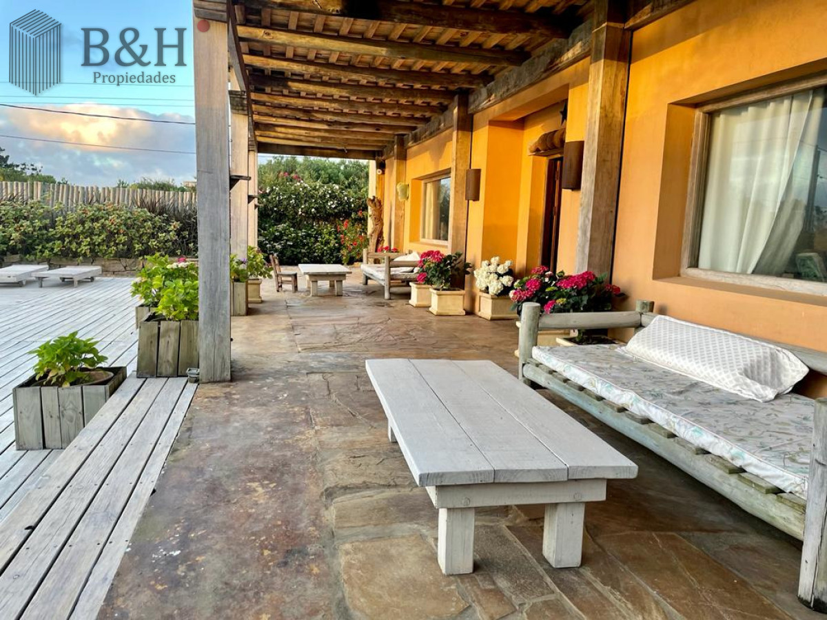Casa ID.6307 - Alquiler de verano, Casa de 5 dormitorios en Punta Piedras, Manantiales