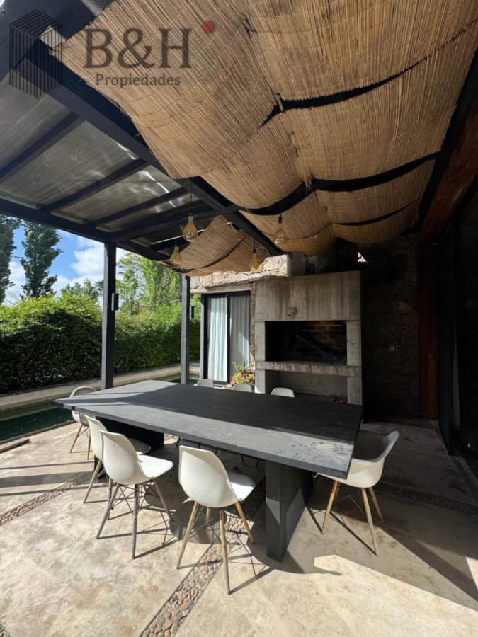 Casa ID.6779 - Casa a la venta en La Arbolada 