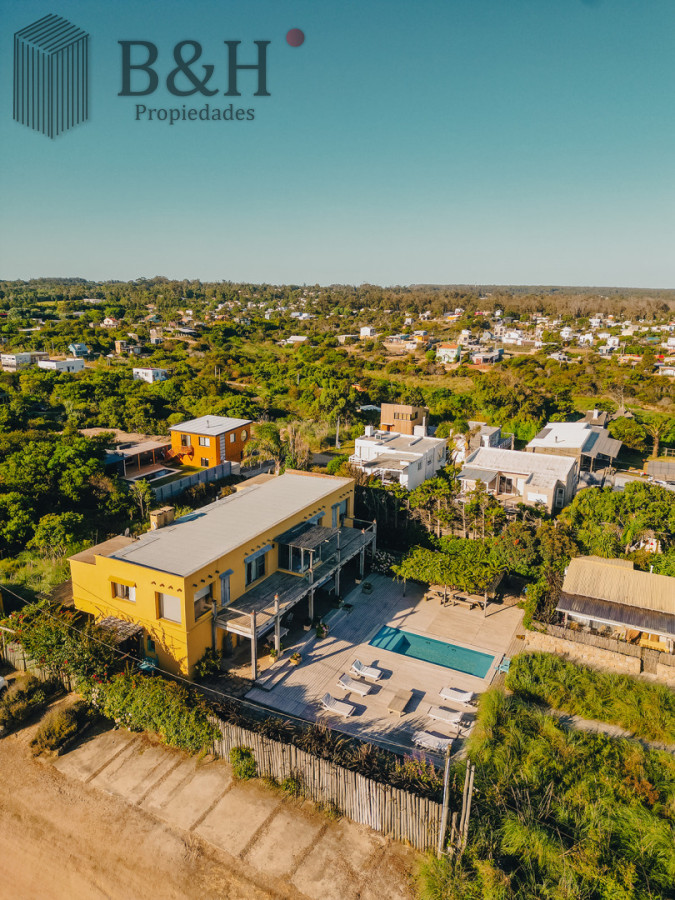 Casa ID.6307 - Alquiler de verano, Casa de 5 dormitorios en Punta Piedras, Manantiales