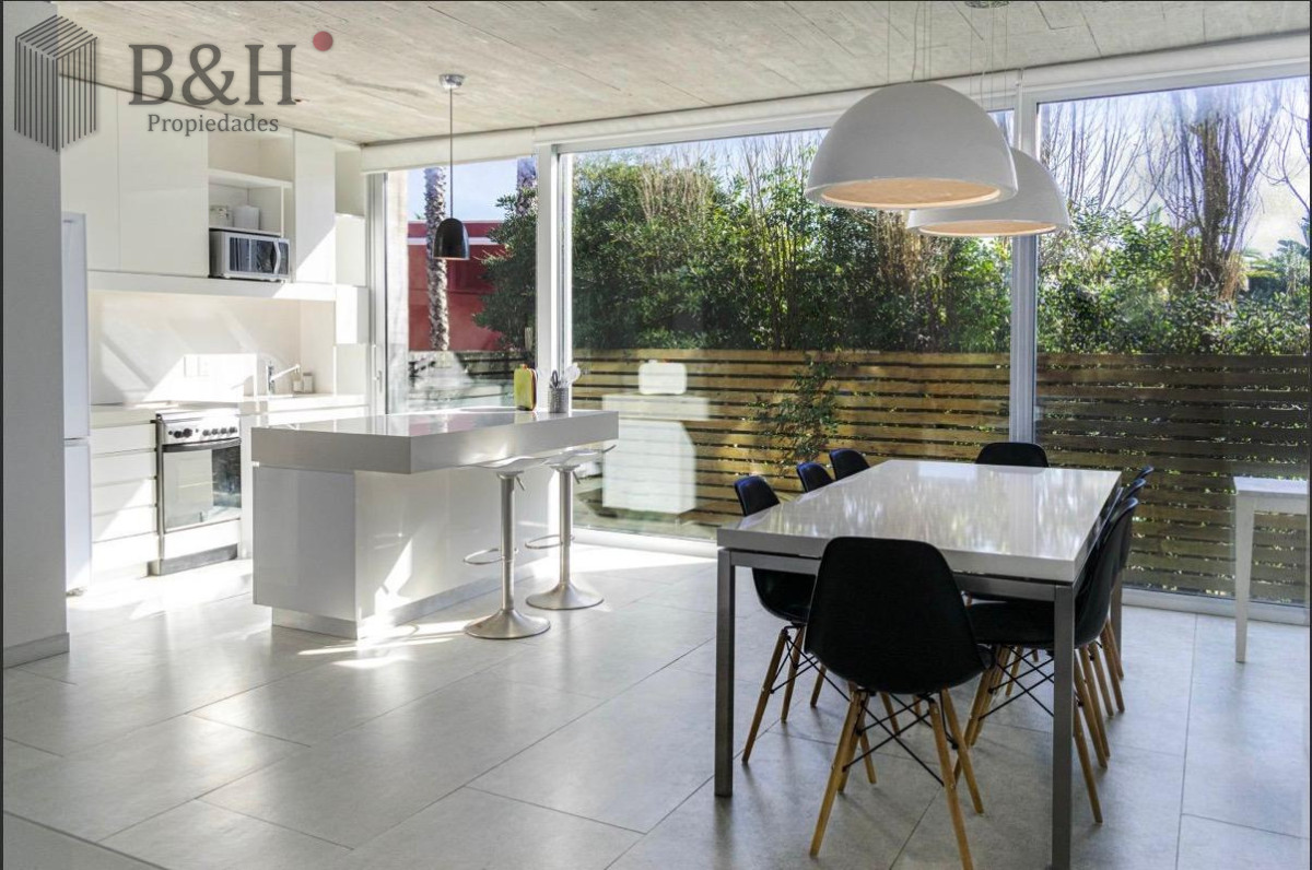 Casa ID.6397 - Hermosa casa a a la venta en el corazón de La Barra