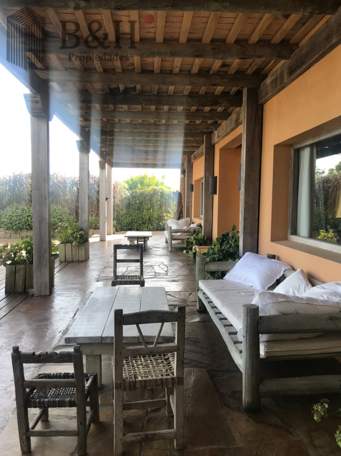 Casa ID.6307 - Alquiler de verano, Casa de 5 dormitorios en Punta Piedras, Manantiales