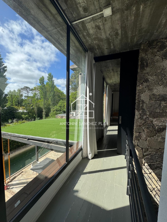 Casa ID.4044 - Casa a la venta en La Arbolada 