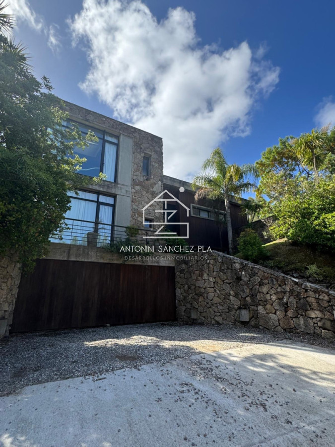 Casa ID.4044 - Casa a la venta en La Arbolada 