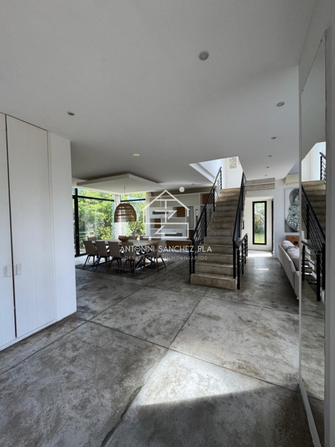 Casa ID.4044 - Casa a la venta en La Arbolada 