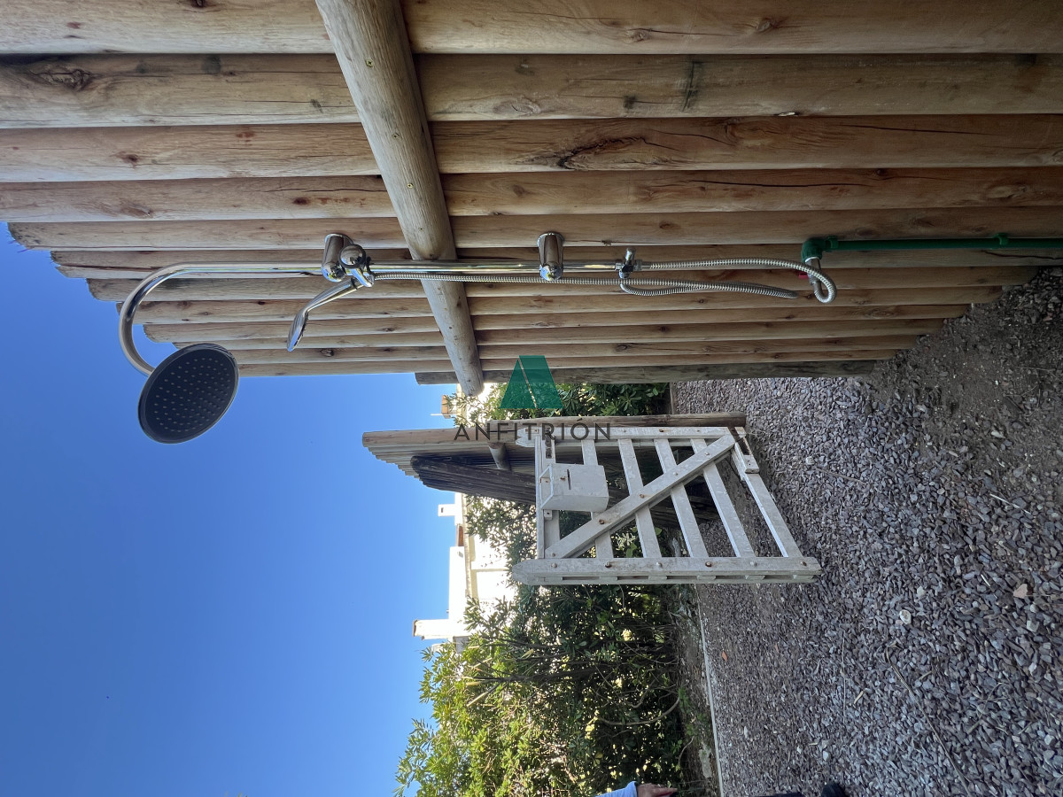 Casa ID.87 - Casa en alquiler anual, mansa parada 43 primera línea 