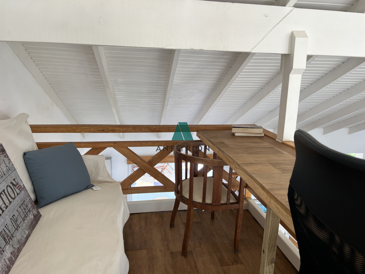 Casa ID.87 - Casa en alquiler anual, mansa parada 43 primera línea 