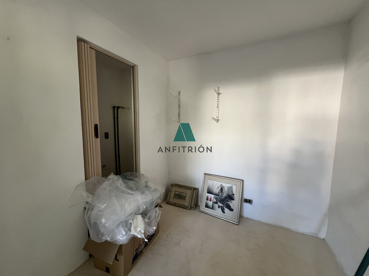 Casa ID.87 - Casa en alquiler anual, mansa parada 43 primera línea 