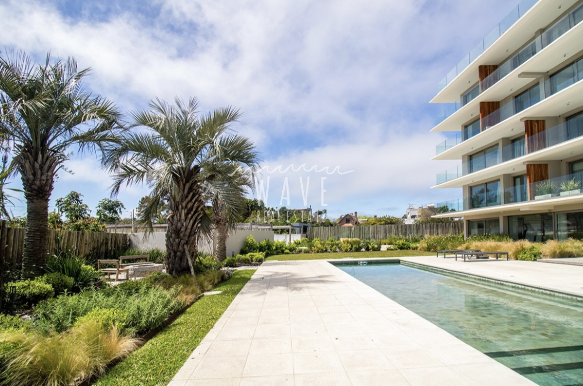Apartamento ID.4404 - Venta espectacular departamento, Manantiales, 3Dorm