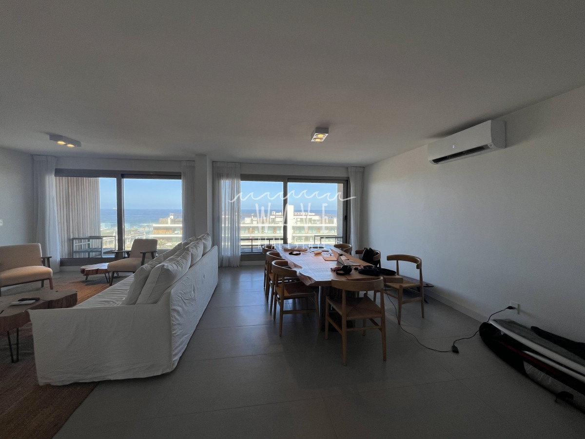 Apartamento ID.4404 - Venta espectacular departamento, Manantiales, 3Dorm