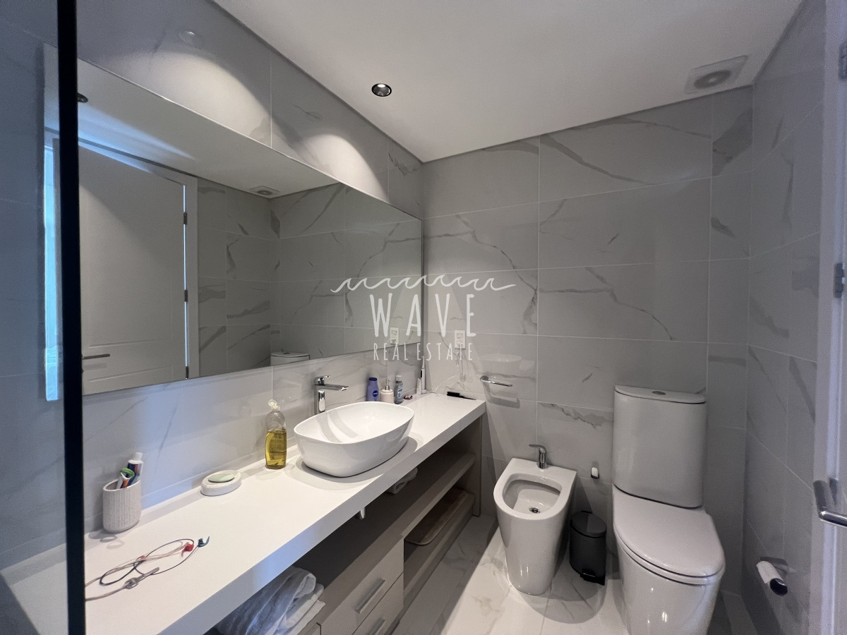 Apartamento ID.4404 - Venta espectacular departamento, Manantiales, 3Dorm