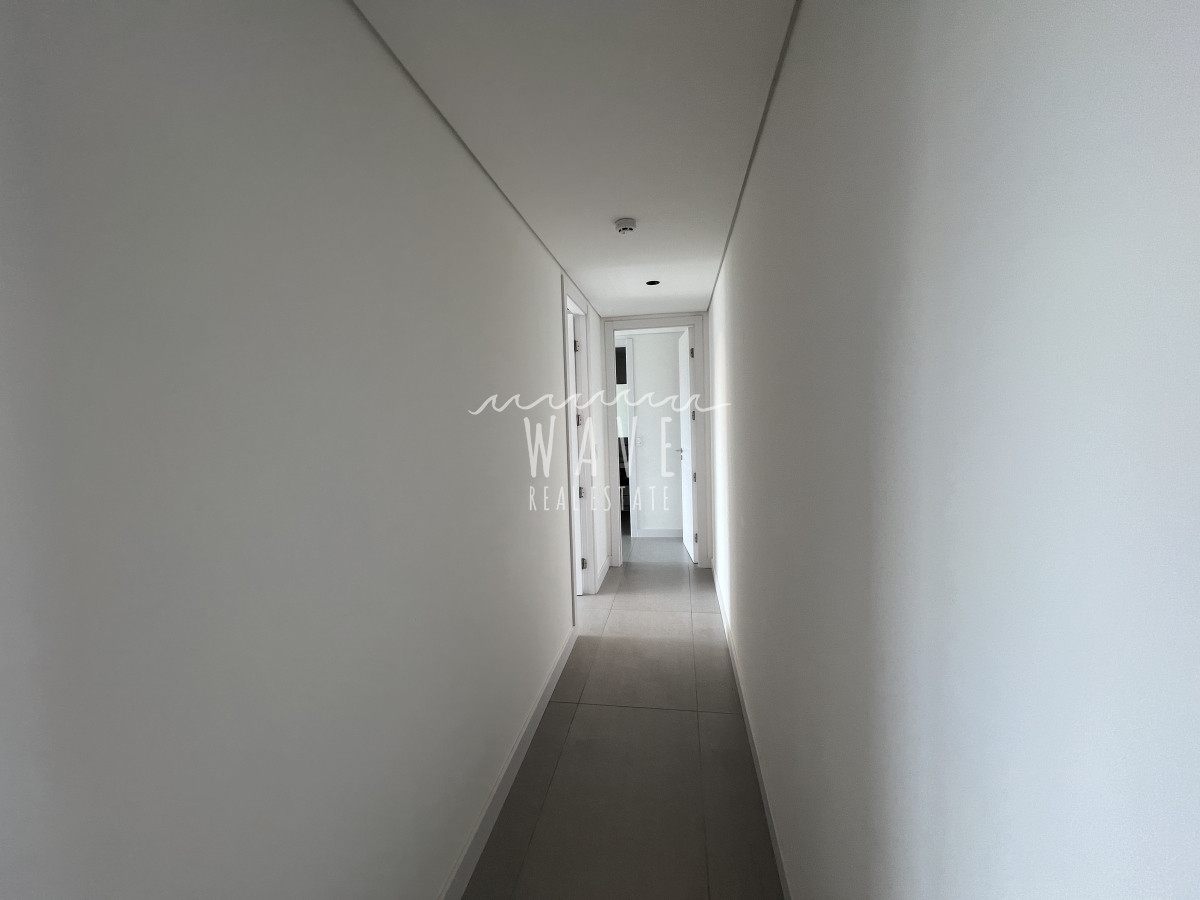 Apartamento ID.4404 - Venta espectacular departamento, Manantiales, 3Dorm
