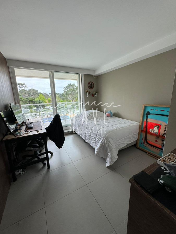Apartamento ID.4549 - Venta apartamento 4 dorm, Torre Yoo Punta del Este 
