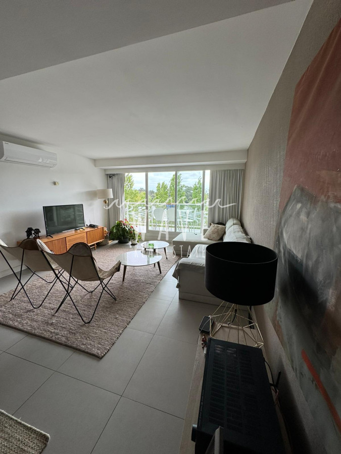 Apartamento ID.4549 - Venta apartamento 4 dorm, Torre Yoo Punta del Este 