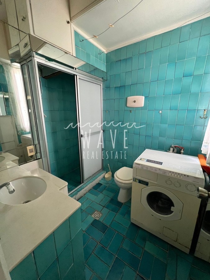 Apartamento ID.3974 - Península, OPORTUNIDAD. Apto 1 dormitorio a reciclar. Excelente ubicación.