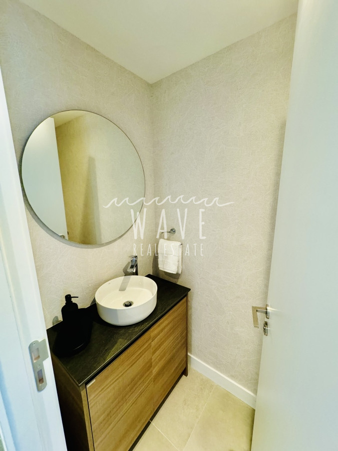Apartamento ID.4074 - Venta apartamento, primera fila playa mansa, Punta del Este 