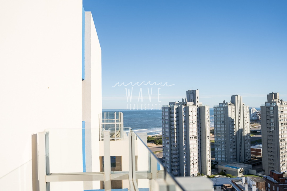 Apartamento ID.4920 - Venta de Apartamento Penthouse, de 3 dormitorios en La Pastora, con amenities