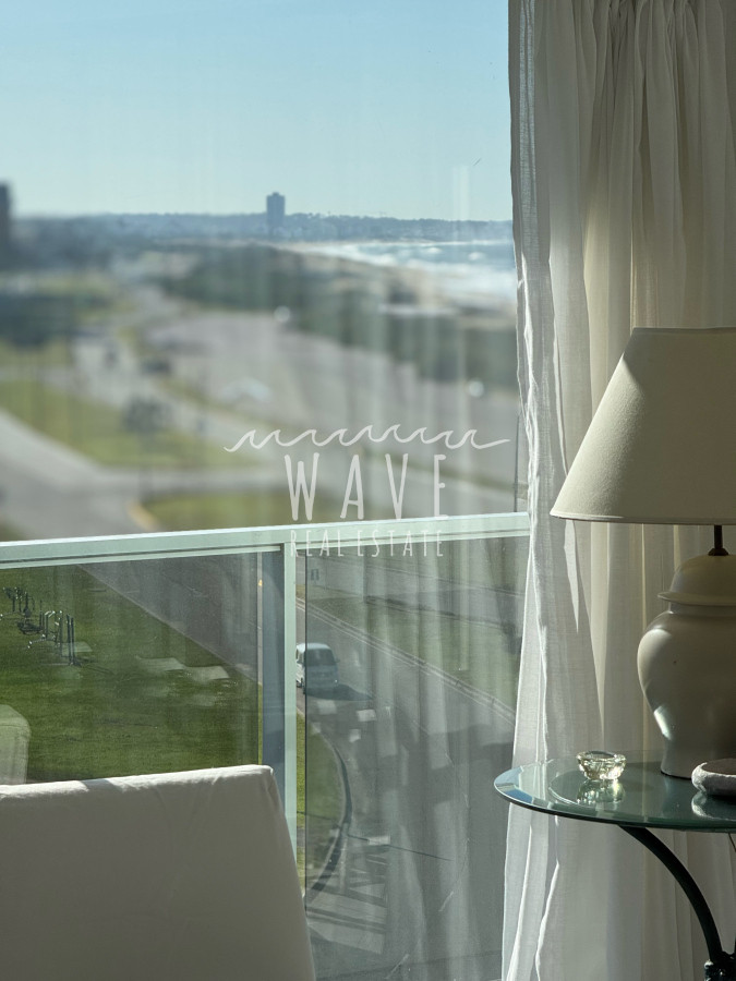 Apartamento ID.4914 - Alquiler Verano en Brava, a metros del mar. 3 dormitorios y dep. Servicio 