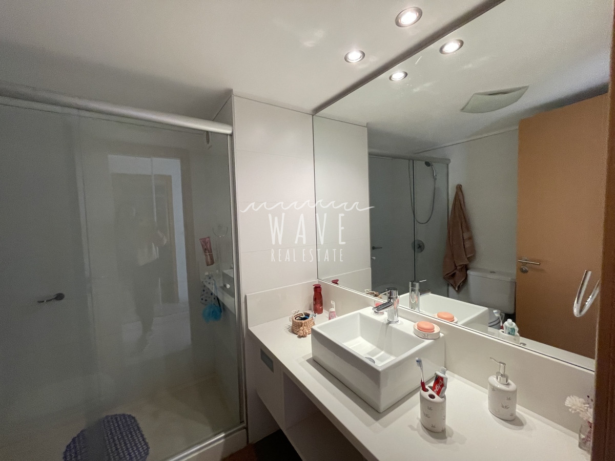 Apartamento ID.4204 - Venta y alquiler temporal de apartamento 2 dormitorios , torre con servicios en Av. Roosevelt