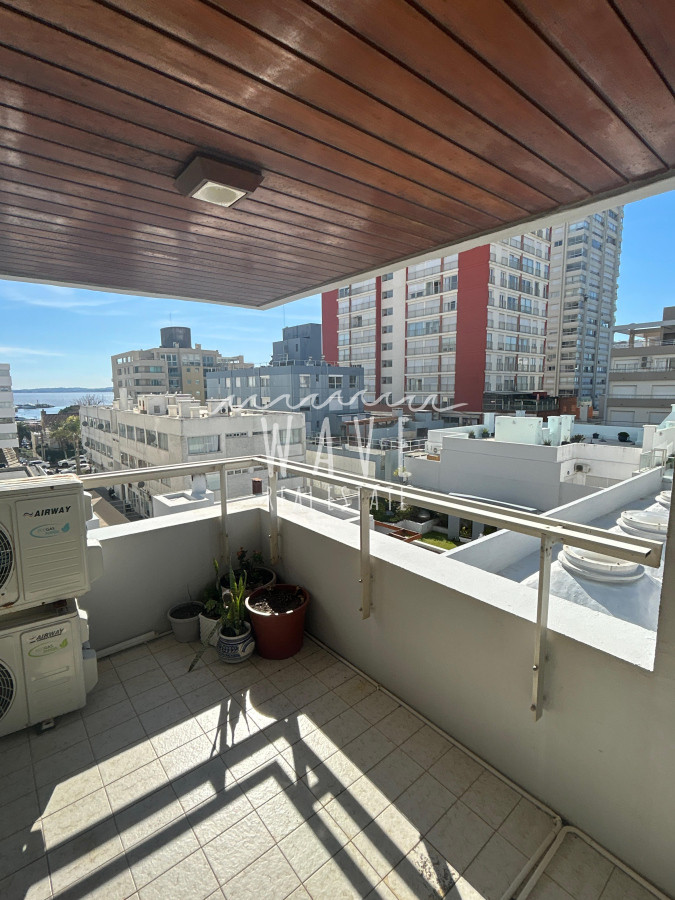 Apartamento ID.4752 - Venta y alquiler departamento 2 dormitorios Punta del Este 
