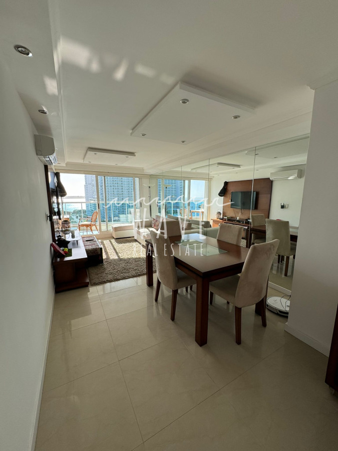 Apartamento ID.4609 - Mansa, excelente ubicación. 2 dormitorios y medio, full amenities