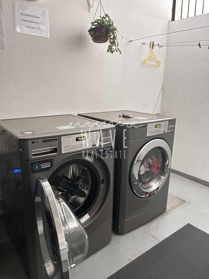 Apartamento ID.4972 - Venta, Apartamento de 3 dormitorios frente al Mar. Pinares