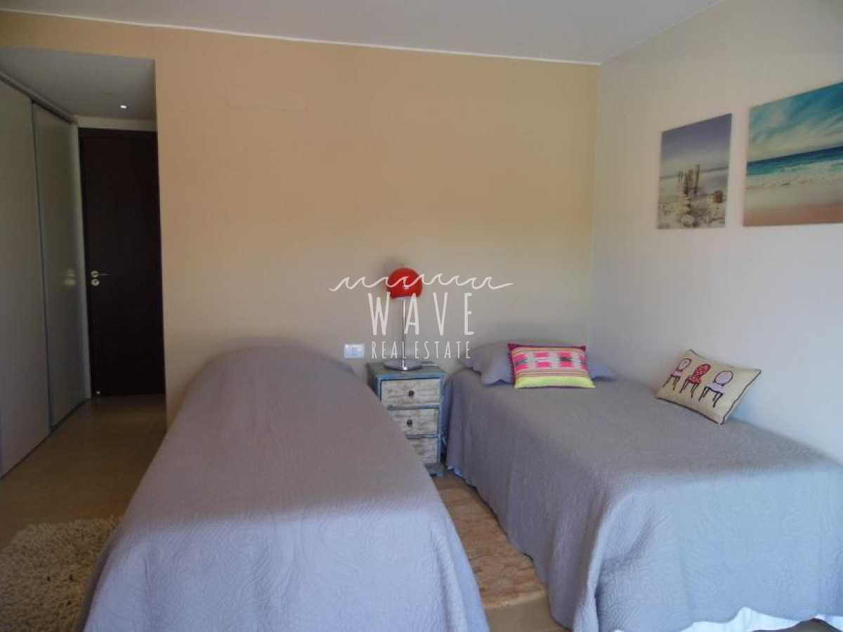 Apartamento ID.1176 - Manantiales, frente al mar, jardín y piscina de uso exclusivo.