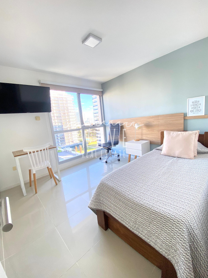 Apartamento ID.4967 - Venta, Apartamento de 2 dormitorios en Playa Brava
