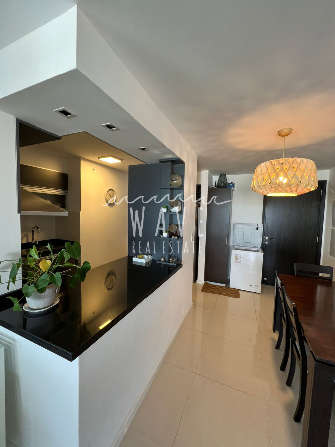 Apartamento ID.1724 - Brava excelentes servicios. 2 dormitorios y medio, Piso 16. Alquiler y venta.