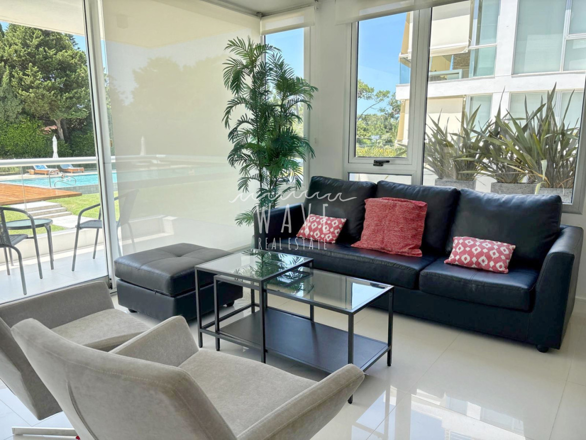 Apartamento ID.5366 - Venta Alquiler temporal Departamento dos dormitorios Playa brava