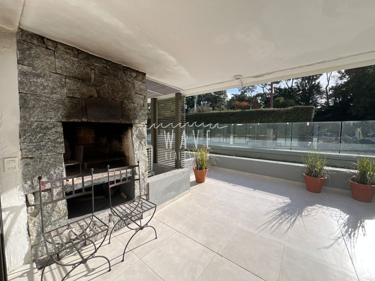 Apartamento ID.5605 - Venta de apartamento de 1 dormitorio y medio en Punta del Este