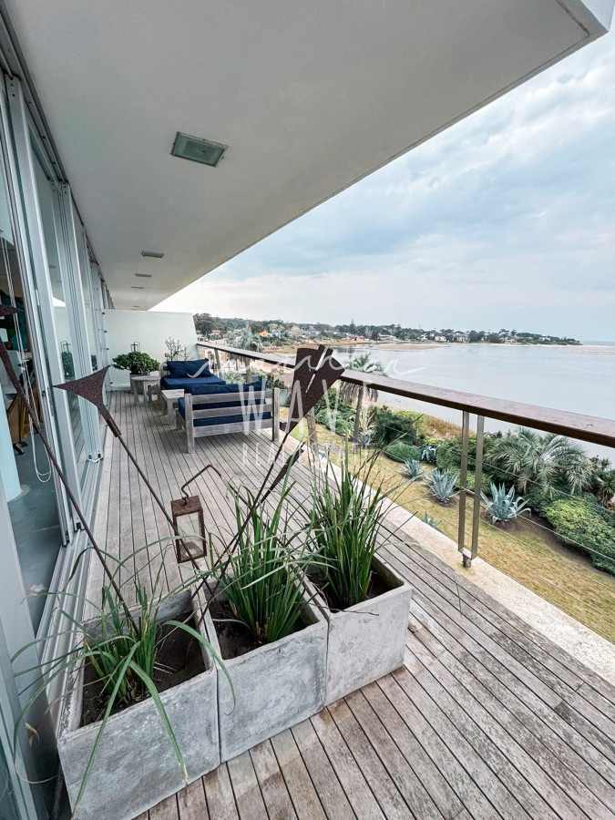 Apartamento ID.4370 - Venta y alquiler temporada apartamento de lujo con vista al mar 